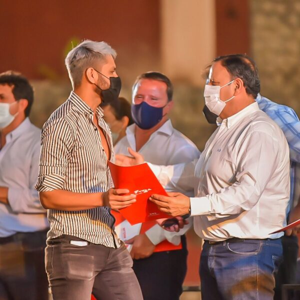 Quintela entregó herramientas y maquinaria para familias emprendedoras