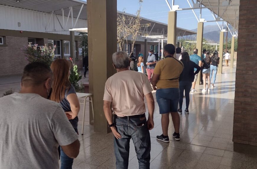 En La Rioja votó el 72,67% del padrón: Un 5% más de electores que en las PASO