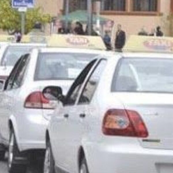 Sin aviso ni decreto, taxis y remises aumentaron su tarifa: ¿A cuánto se fue?