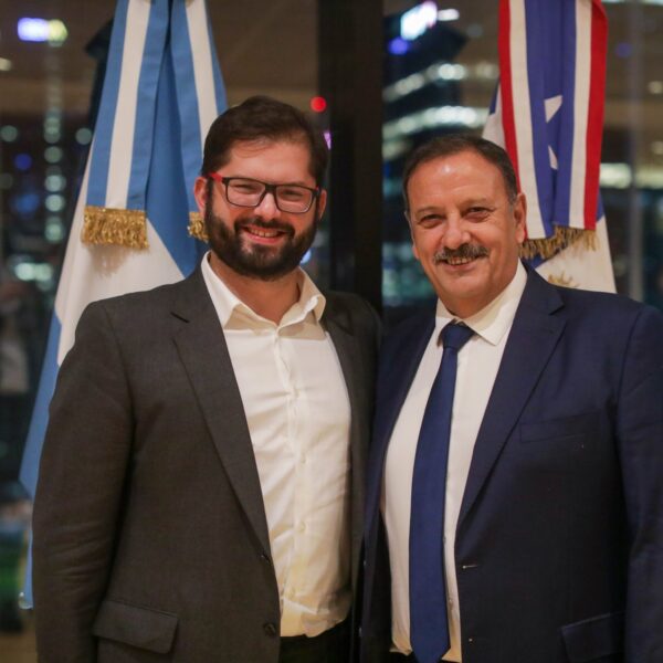 Ricardo Quintela se reunió con Alberto Fernández y Gabriel Boric