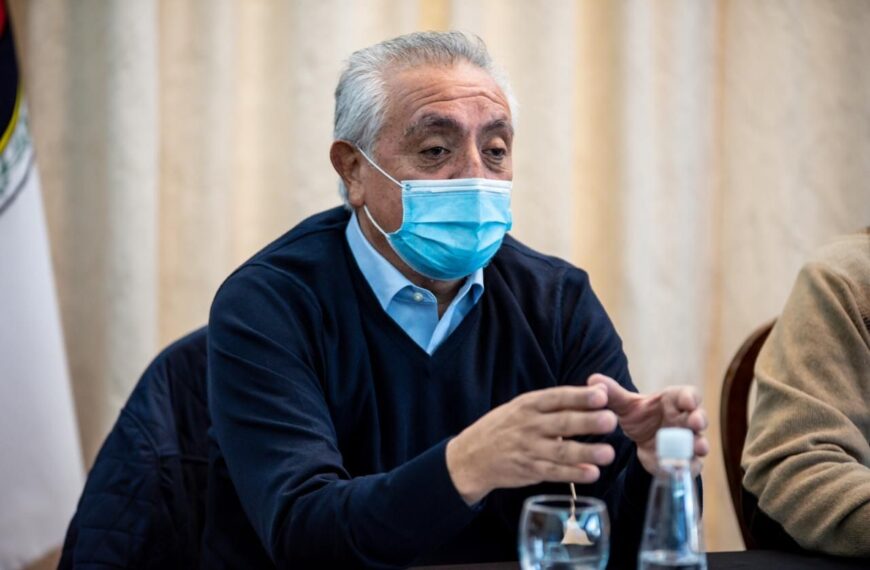 Ministro Juan Carlos Vergara: “El barbijo en La Rioja sigue siendo obligatoria tanto en lugares cerrados como abiertos”