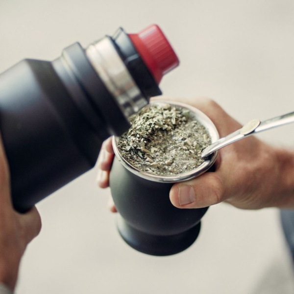 El Gobierno destinará $ 643 millones a comprar yerba mate para la población en situación de vulnerabilidad