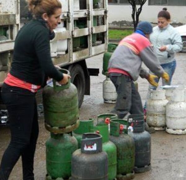 Quejas por otro aumento en las garrafas de gas: la de 10 kg se vende entre $1.000 y $1,200