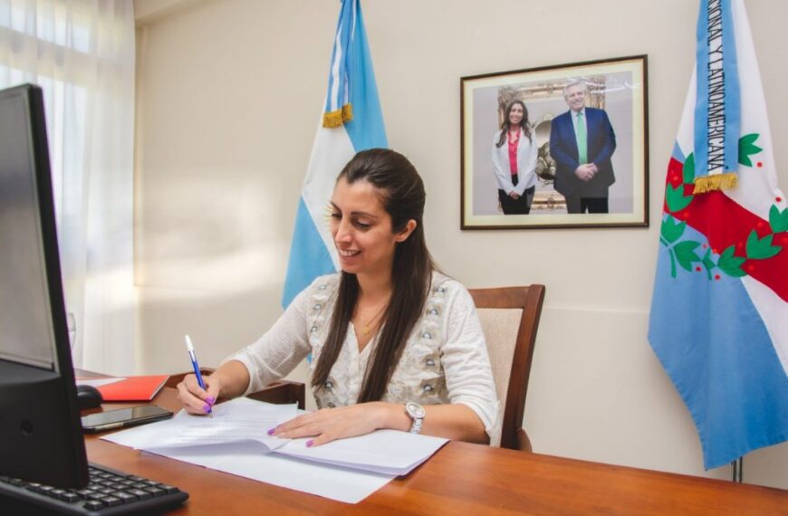 Florencia López: “No podemos ponernos a hablar de lenguaje inclusivo mientras se nos están muriendo las mujeres”