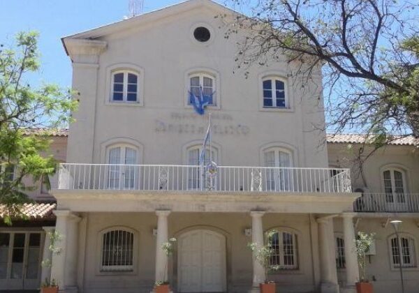 Sigue la renuncia de funcionarios municipales por los coletazos del juicio político a Enrique Balmaceda