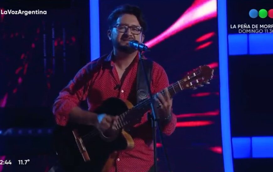 -POBREZA EXTREMA EN LA RIOJA- Varias familias escarban en un basural municipal