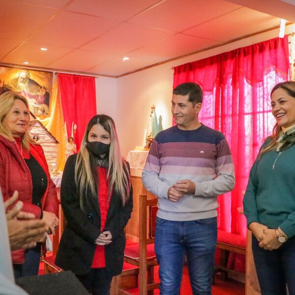 Tere Madera valoró la organización barrial que enriquece el avance comunitario