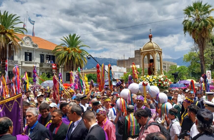 El Presidente contó por qué su papá abandonó Chilecito a los 12 años y cómo fue su encuentro con el Famatina