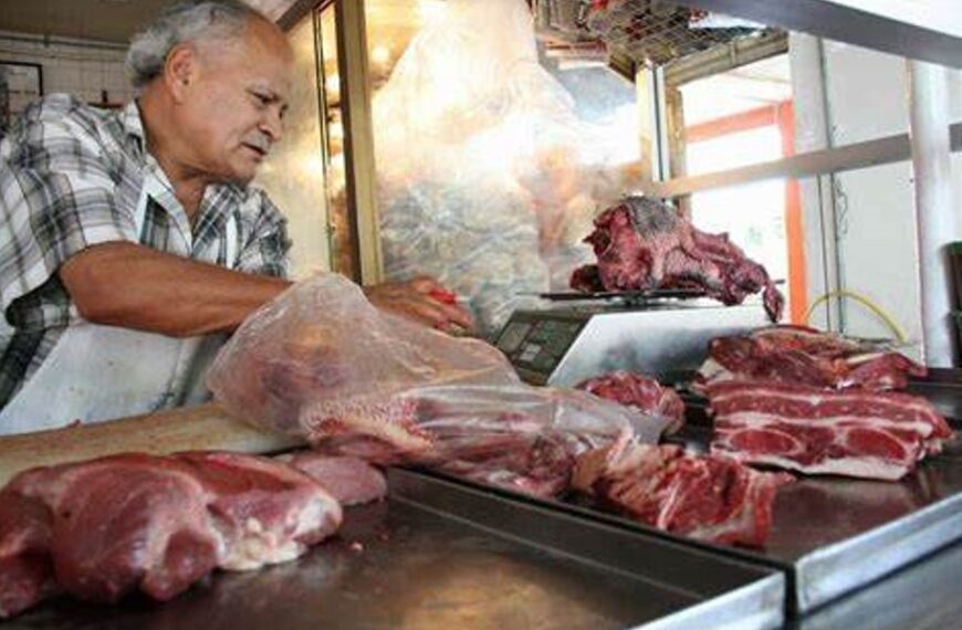 Quintela se reunió con los directivos de medios gráficos de la provincia