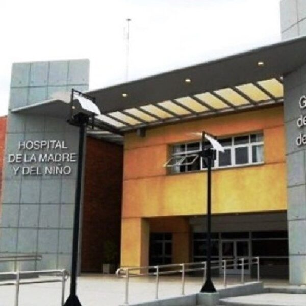 Motociclista menor de edad atropelló a una nena de 3 años y huyó, pero fue identificado