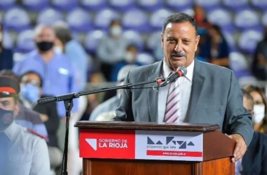 Quintela anunció que este jueves implementará un aumento salarial a partir de agosto