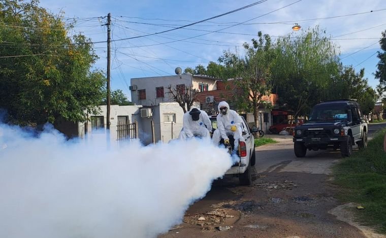 Tras la muerte de un hombre, un pequeño pueblo de Salta hizo una colecta para fumigar contra el dengue