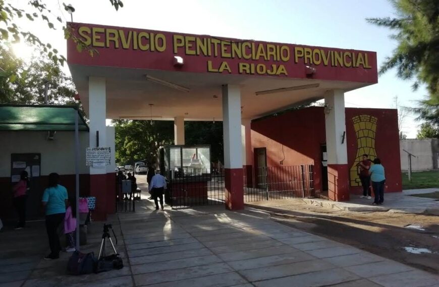 Un preso de La Rioja se desvaneció tras realizar una huelga de hambre