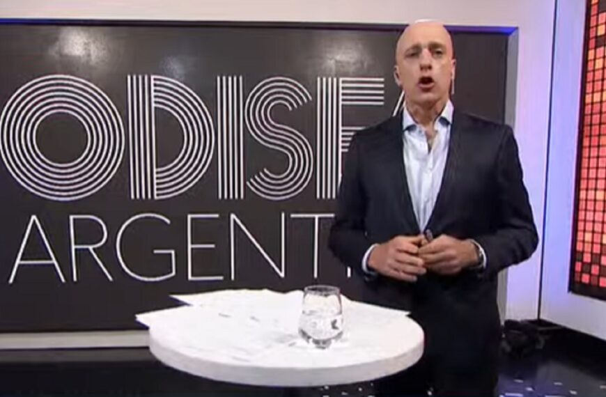 Carlos Pagni denunció que “una orden de arriba” frenó el control aduanero para una mujer cercana al gobierno que traía muchas valijas