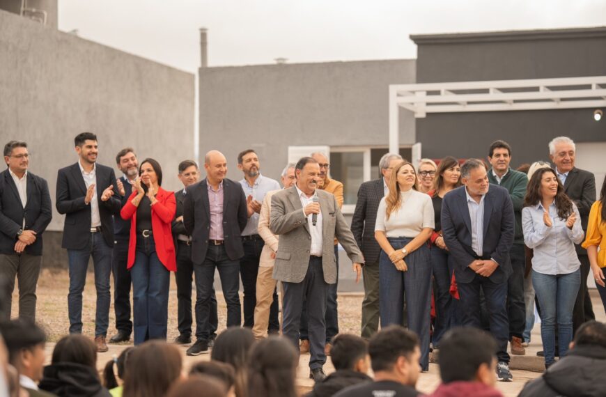 El gobierno provincial entregó 102 viviendas en la capital de La Rioja
