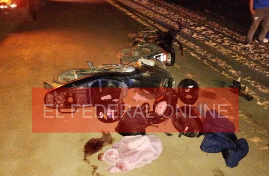 Terrible choque frontal entre dos motos en la avenida San Nicolás de Bari Este: denuncian que una iba sin luces