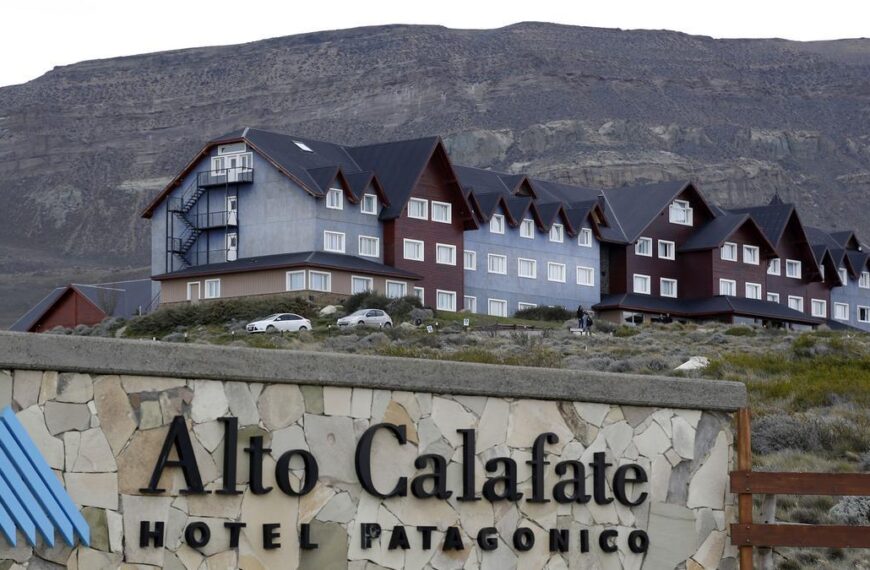 Una pericia detectó que casi la mitad de la facturación de los hoteles de los Kirchner fue por alquileres a empresas de Lázaro Báez