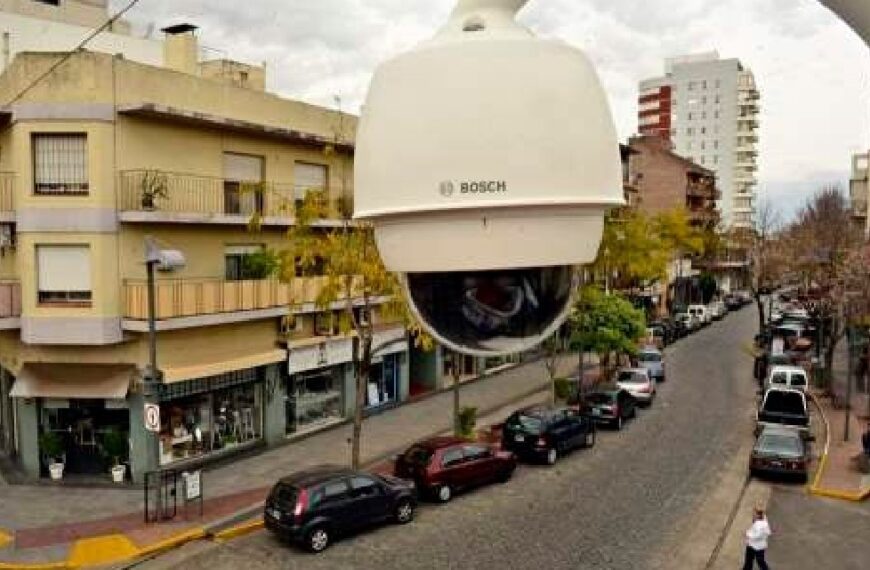 El gobierno desmintió la colocación de cámaras de seguridad con financiamiento solidario