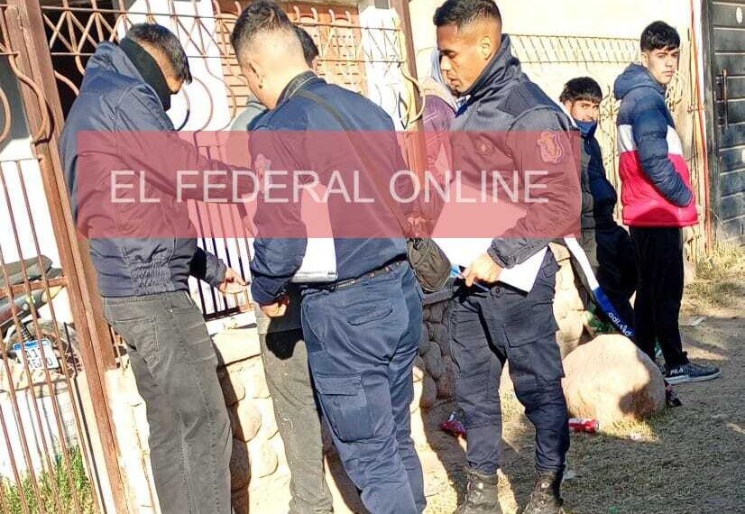 Lo invitó a jugar videojuegos en su casa del barrio La Ermita y le robó el celular: tuvo que intervenir la policía
