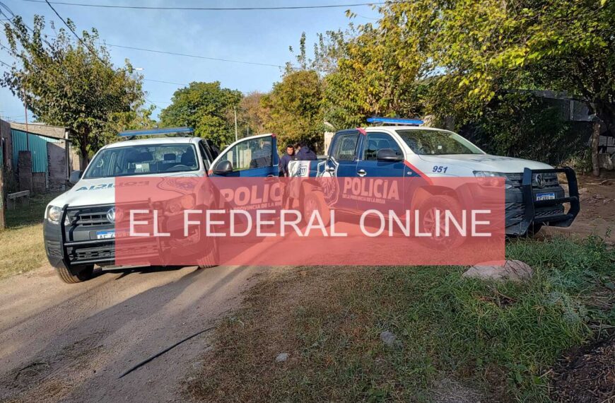 Policía héroe asistió a una mujer a parir en su casa del barrio Alunai: la ambulancia se perdió y no pudo llegar al domicilio