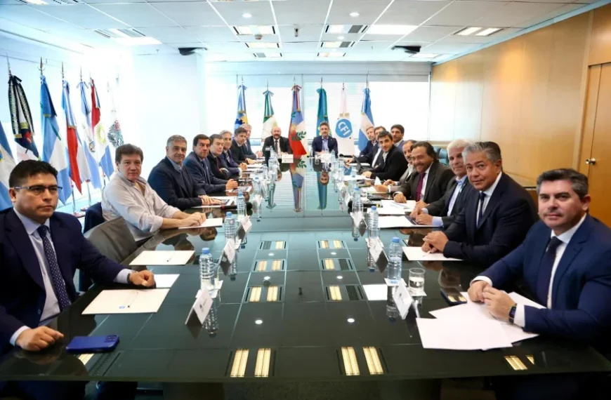 Quintela, junto a los gobernadores: “Exigimos que las provincias no sean relegadas ni castigadas por diferencias políticas”