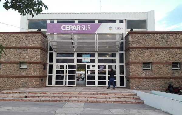 Polémica por la nueva tramitación de licencias profesionales en La Rioja: altos costos, demoras y el “curro municipal” para recaudar