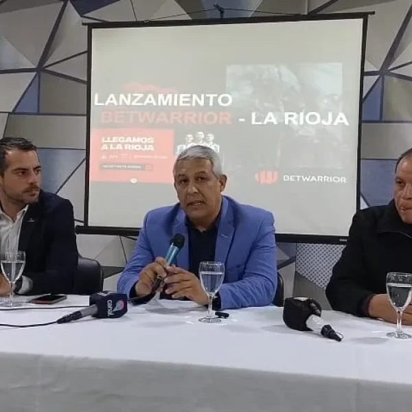 Insólito: el administrador de AJALAR hace publicidad encubierta de una empresa de apuestas online