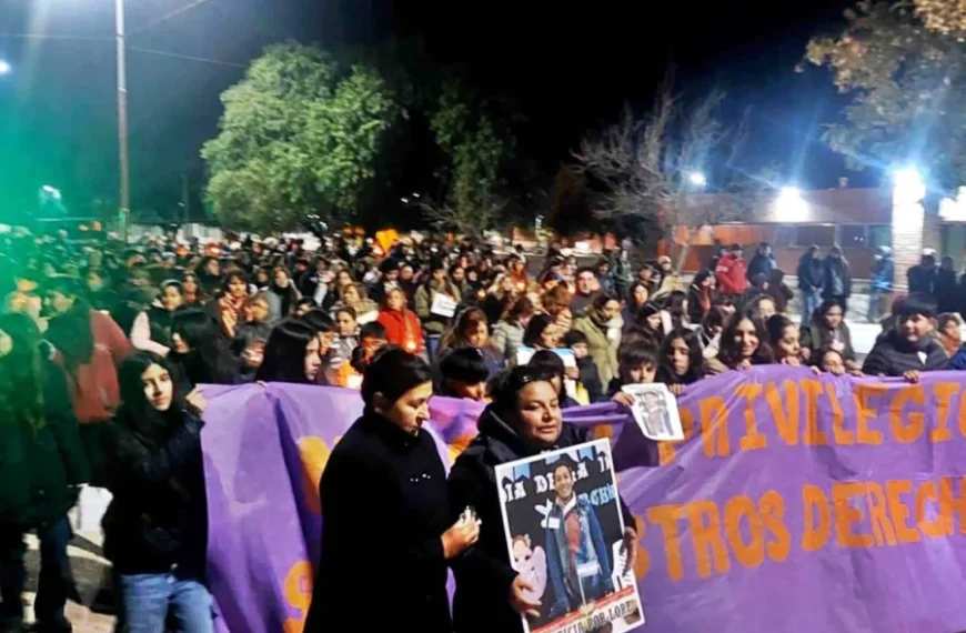 Masiva marcha en Chepes para pedir justicia por el crimen de Elba Ibáñez