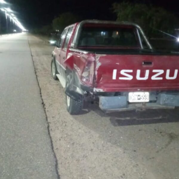 Tragedia: un joven de 18 años murió tras chocar contra una camioneta en Aimogasta