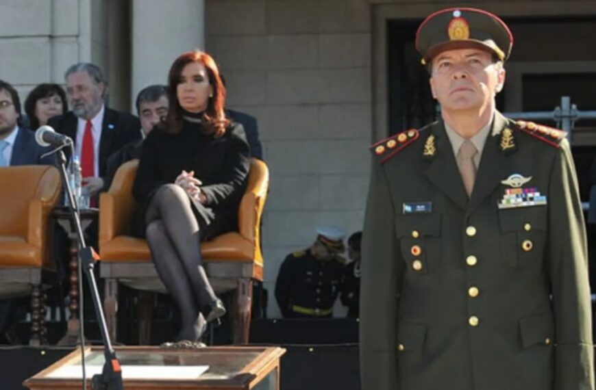 Muerte de Nisman: citaron a declarar a 90 militares del área de Inteligencia que respondían a Cesar Milani