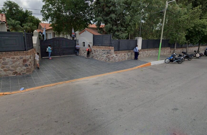 A 10 años del escándalo en la Residencia cuando el hijo del gobernador le disparó a un policía porque se escapó el perro: “Te voy a matar hijo de puta, muerto de hambre”