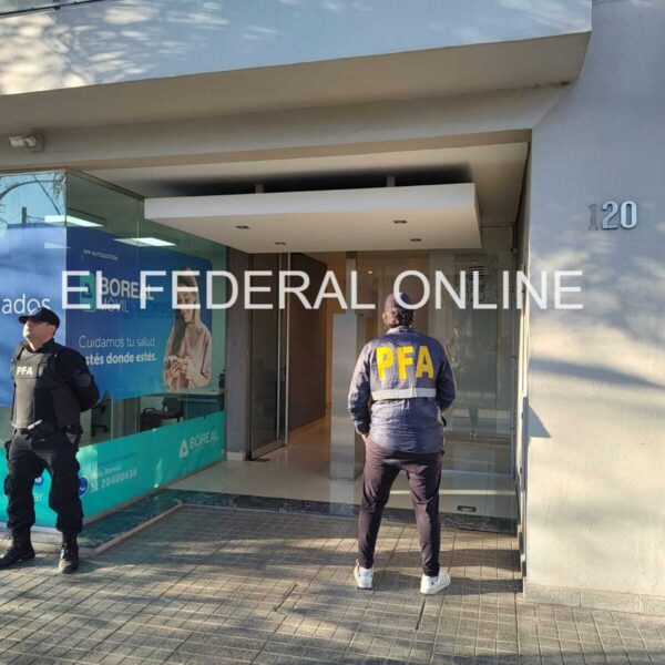 Detuvieron a dos riojanos, acusados de hacerse pasar por empleados del Ministerio de Desarrollo para robar identidades y sacar préstamos millonarios