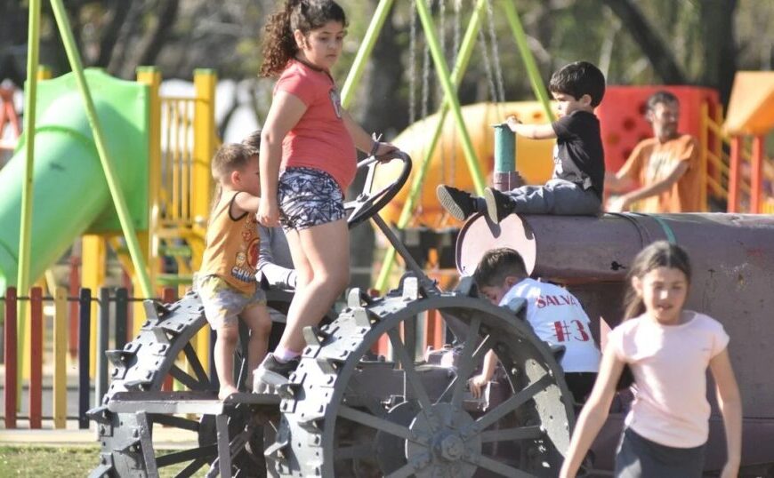 Milei oficializó el regreso del “Día del Niño” y dejó atrás el “Día de las Infancias” del kirchnerismo