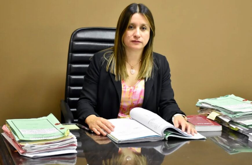 Piden la inmediata detención de la propietaria de “Doña Carmen” por estafar a dos quinceañeras por más de 3 millones de pesos