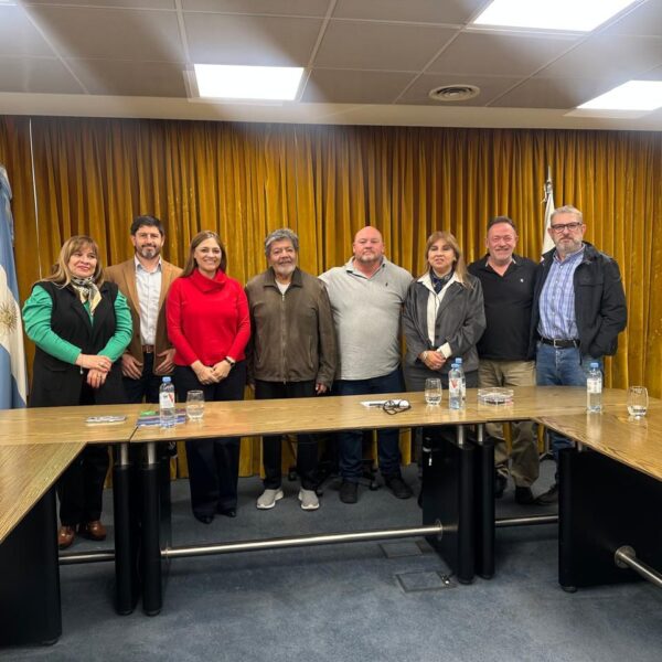 Reunión para avanzar en la creación del Centro Integral de Formación para la Industria de la Construcción