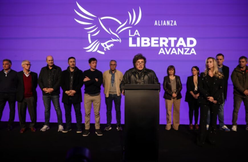 Tras la derrota en las elecciones, Milei dijo que “si hemos cometido errores desde lo político los vamos a corregir y vamos a trabajar para ser mejores”