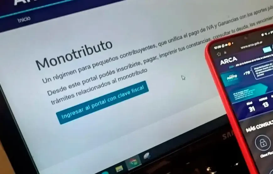 Milei estudia eliminar el monotributo y convertir a todos los contribuyentes en autónomos