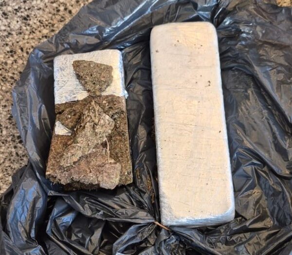 Detuvieron con más de un kilo de marihuana y cocaína a un hombre que viajaba hacia La Rioja