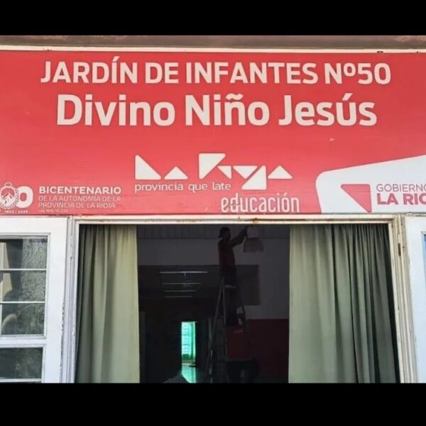 Padres tomaron un Jardín de Infantes de la Capital por presuntos abusos sexuales y sin respuestas por parte de las autoridades