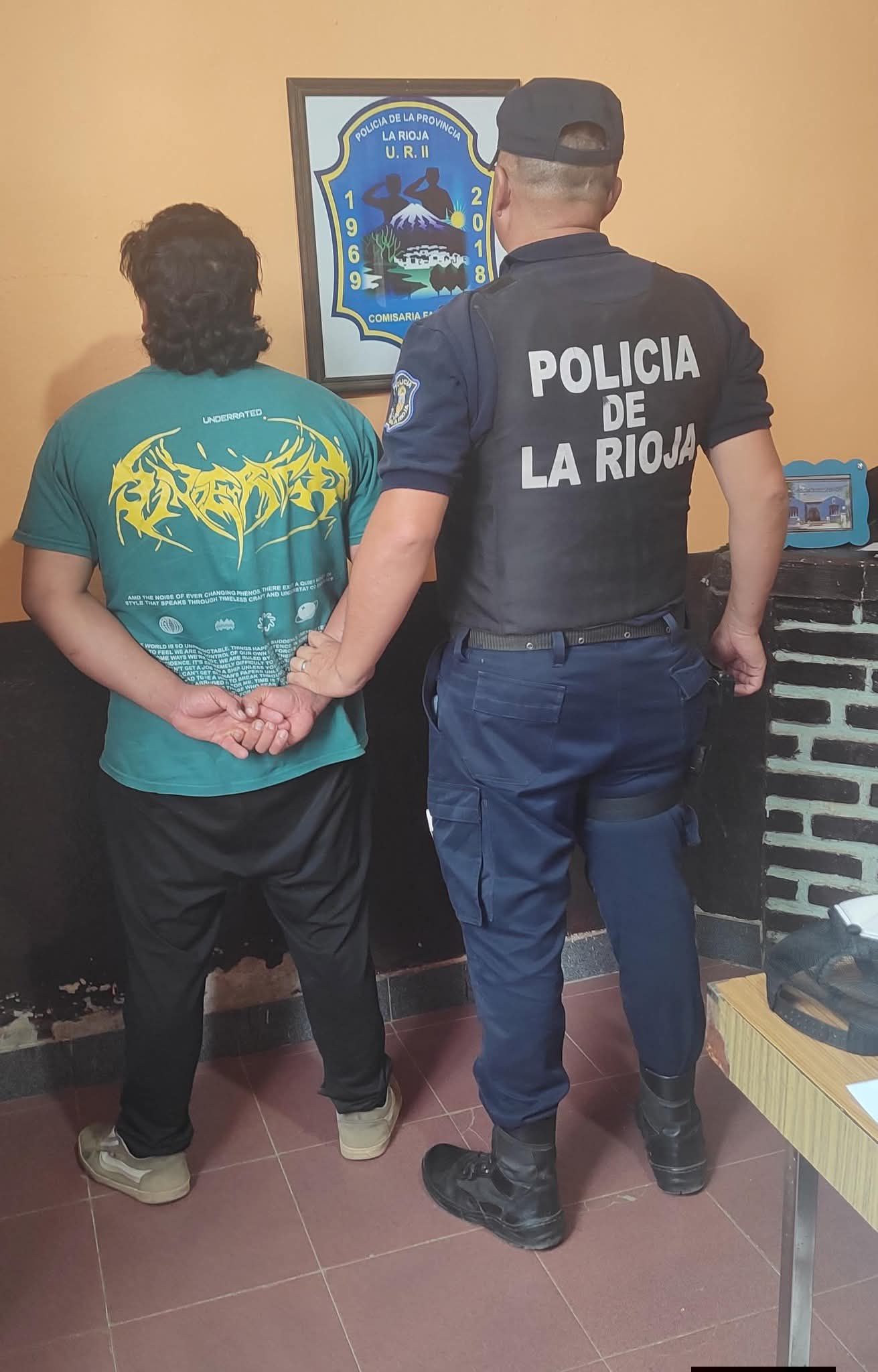 Famatina: detienen a un hombre acusado de amenazar y extorsionar a una ...