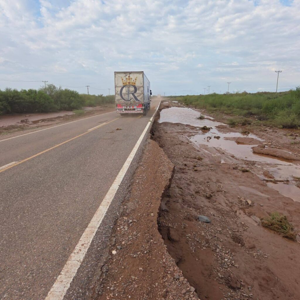 El asfalto se hunde: corte total de la Ruta Nacional 141 entre Chepes y ...